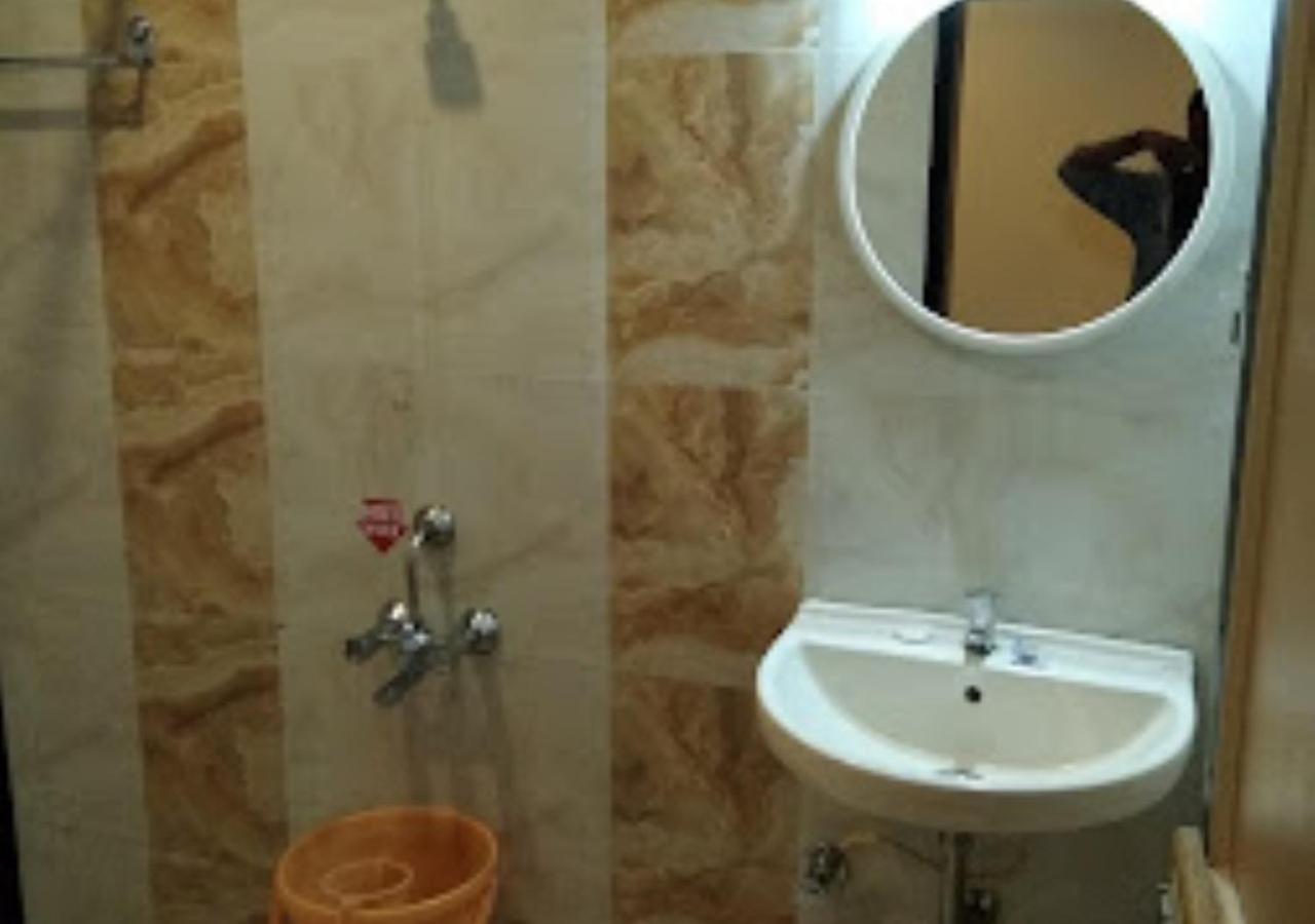Hotel Jaltarang Kalmath Kankavali Esterno foto