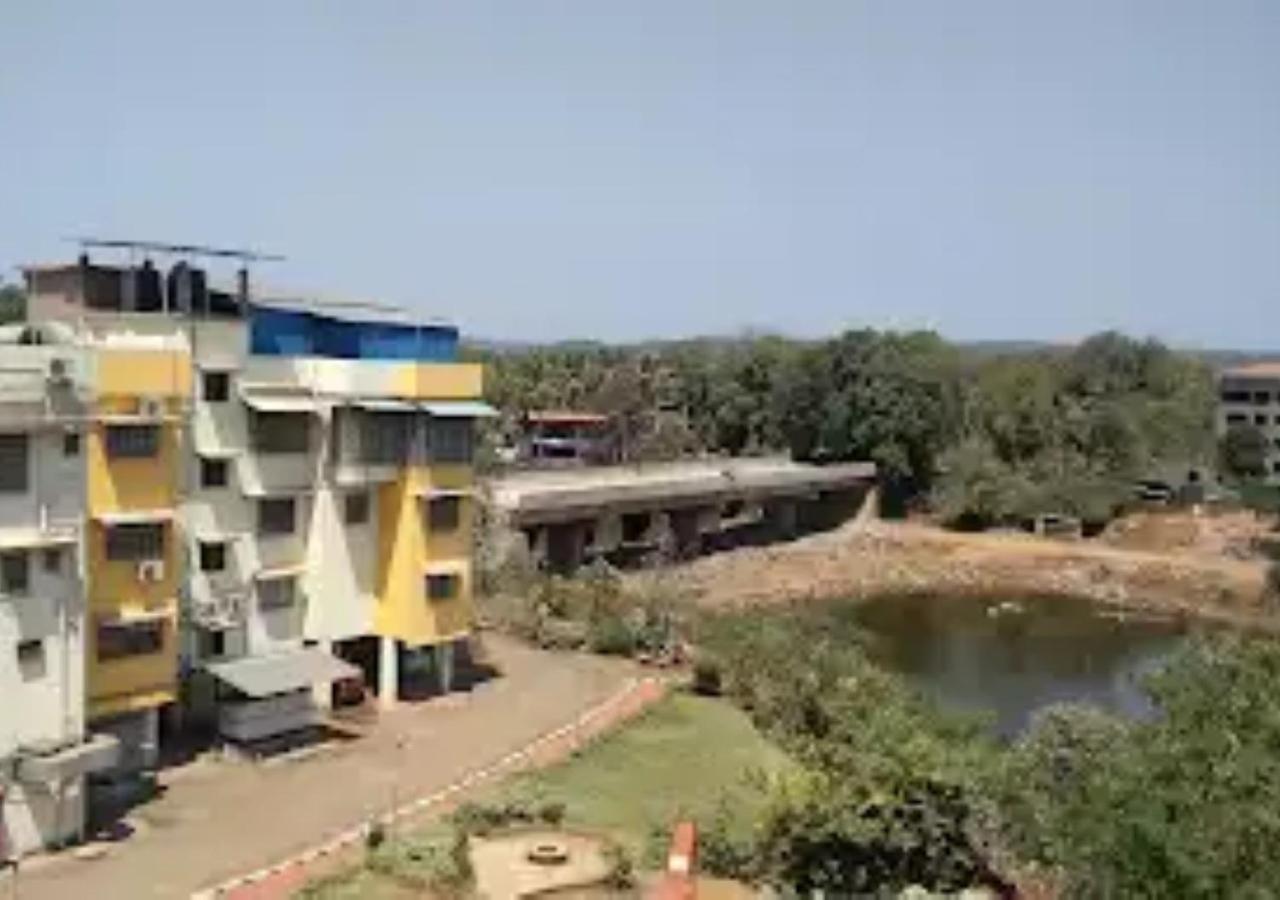 Hotel Jaltarang Kalmath Kankavali Esterno foto
