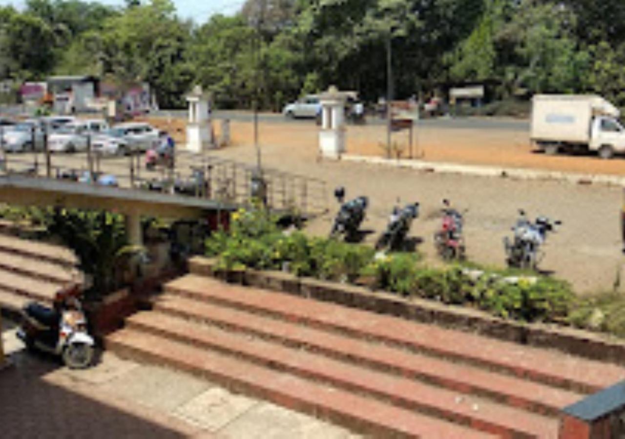 Hotel Jaltarang Kalmath Kankavali Esterno foto