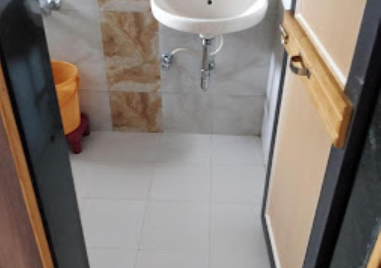 Hotel Jaltarang Kalmath Kankavali Esterno foto